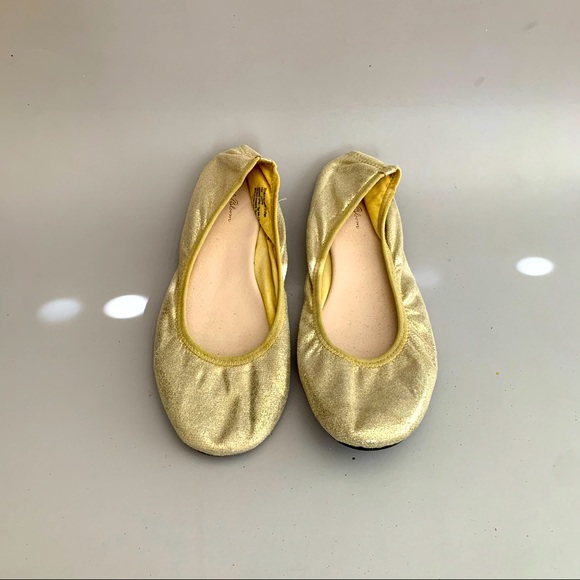 Ruby & Bloom Gold Ballet Flats 4.5 (Big Girls) - Picture 2 of 5